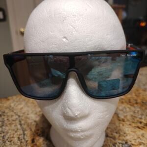 True Religion Sunglasses Mens Black Red Shield Oversized UV Protection TRM1799